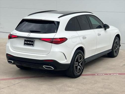 2023 Mercedes-Benz GLC 300 Base
