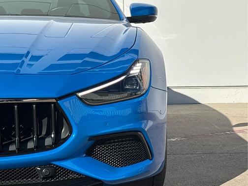 2022 Maserati Ghibli F Tributo Q4