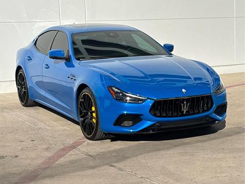 2022 Maserati Ghibli F Tributo Q4