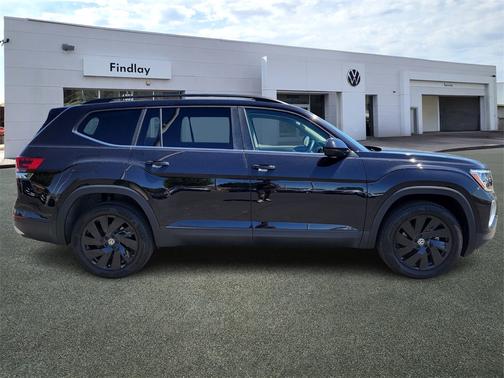2025 Volkswagen Atlas 2.0T SE w/ Technology