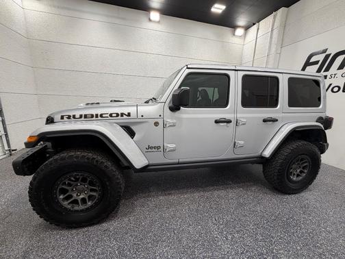 Silver Zynith Clearcoat 2023 Jeep Wrangler Rubicon 392