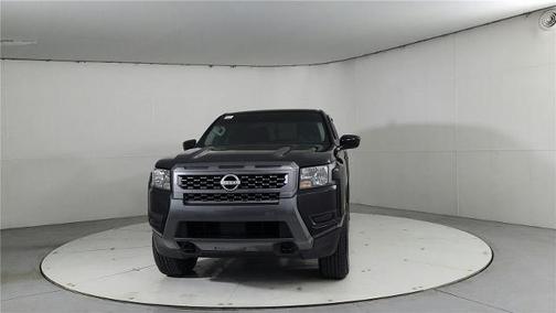 Black 2025 Nissan Frontier SV