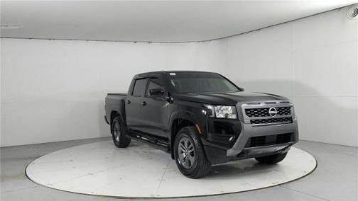 Black 2025 Nissan Frontier SV