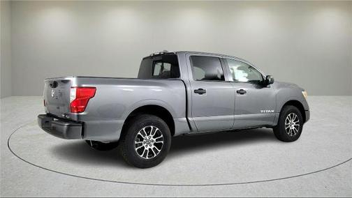 2024 Nissan Titan SV