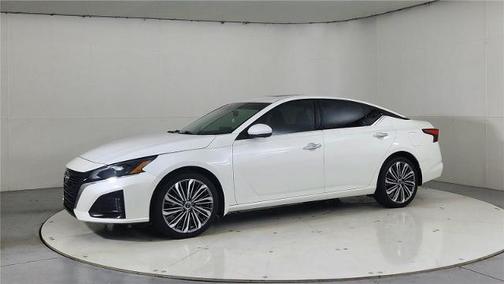 2024 Nissan Altima 2.5 SL