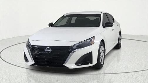 Glacier White 2024 Nissan Altima 2.5 S