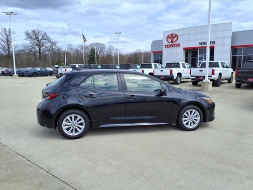 2024 Toyota Corolla Hatchback SE