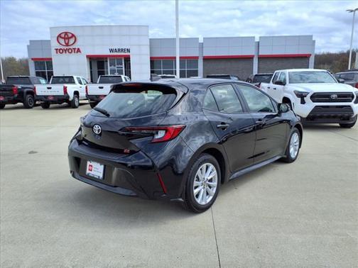 2024 Toyota Corolla Hatchback SE