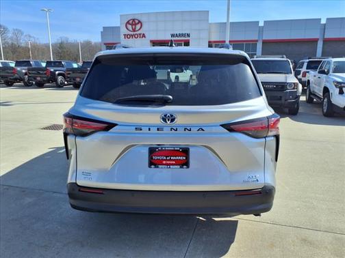 2021 Toyota Sienna XLE
