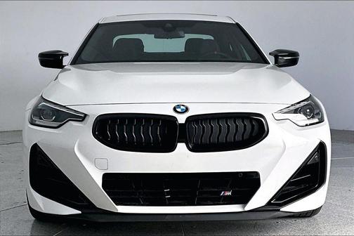 2025 BMW M240 i xDrive