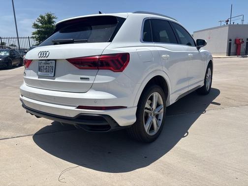 2020 Audi Q3 45 S line Premium