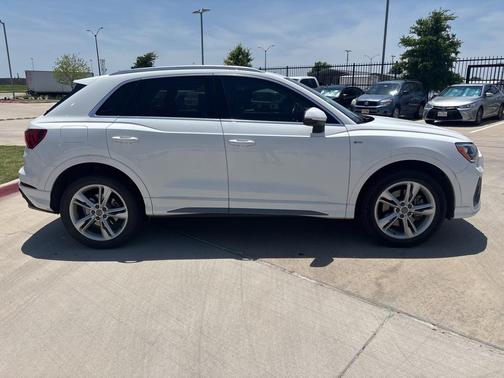 2020 Audi Q3 45 S line Premium