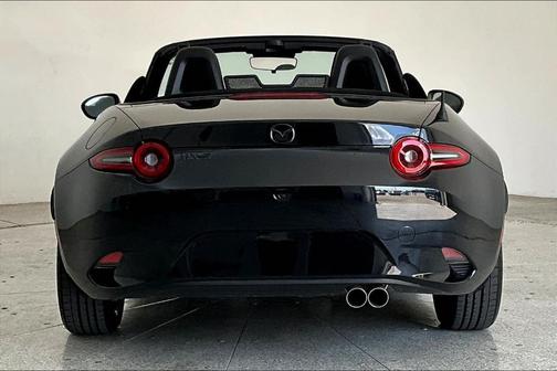 2024 Mazda MX-5 Miata Sport