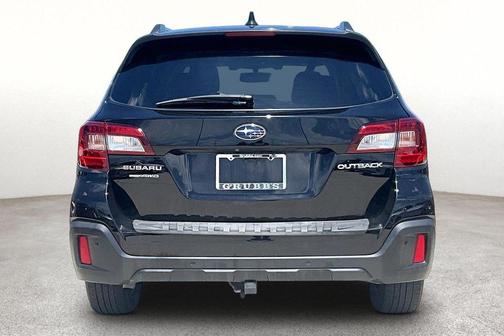 Crystal Black Silica 2019 Subaru Outback 2.5i Touring