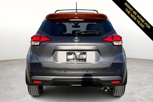 2020 Nissan Kicks SR