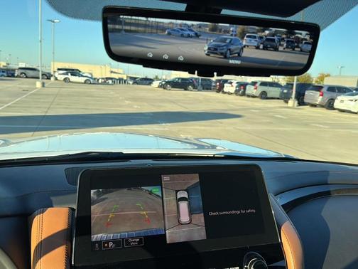 2023 INFINITI QX80 SENSORY