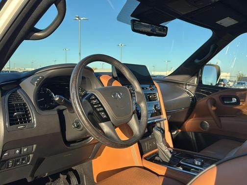 2023 INFINITI QX80 SENSORY