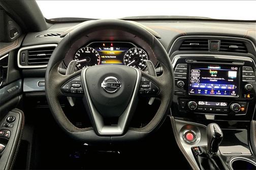2022 Nissan Maxima SR