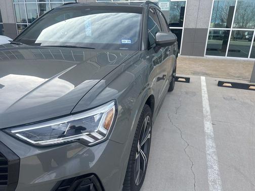 2023 Audi Q3 45 S line Premium