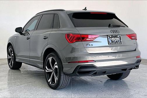2023 Audi Q3 45 S line Premium
