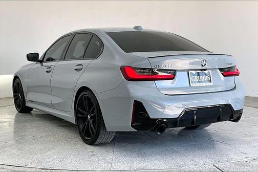 2023 BMW 330 i