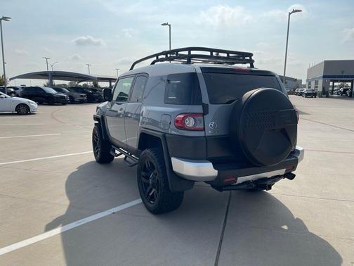 2014 Toyota FJ Cruiser Base