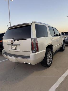 2014 Cadillac Escalade Premium