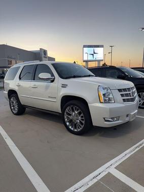 2014 Cadillac Escalade Premium
