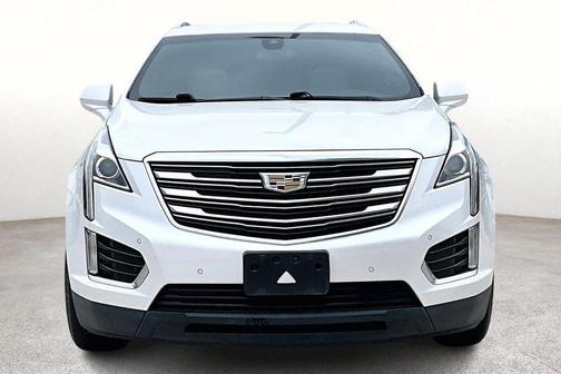 Crystal White Tri-Coat 2017 Cadillac XT5 Luxury