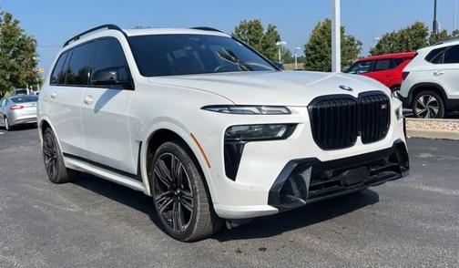 2024 BMW X7 M60i