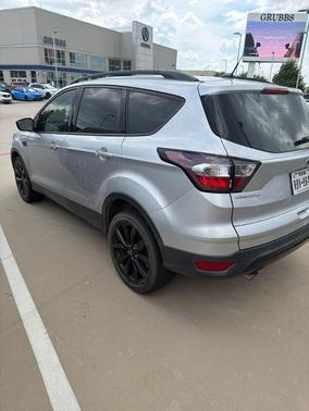 Ingot Silver 2018 Ford Escape SE