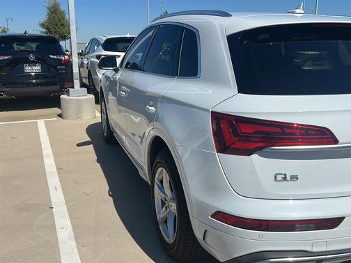 2021 Audi Q5 45 Premium