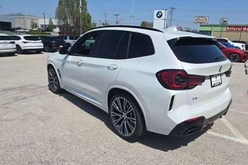 2024 BMW X3 M40i