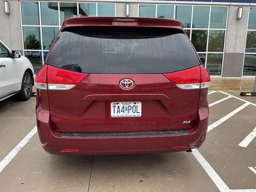 2011 Toyota Sienna XLE