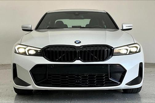 2024 BMW 330 i xDrive