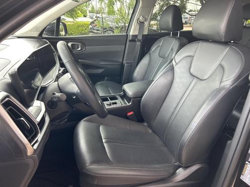 2024 Kia Sorento EX
