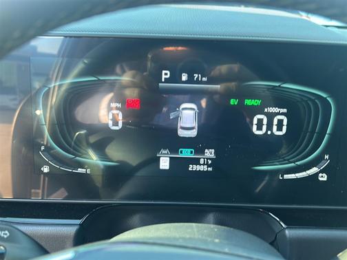 2023 Kia Niro EX