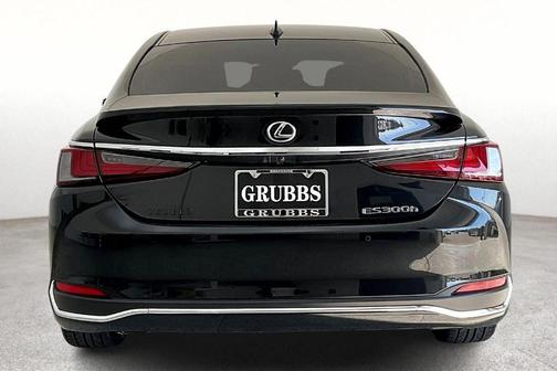 2024 Lexus ES 300h Base