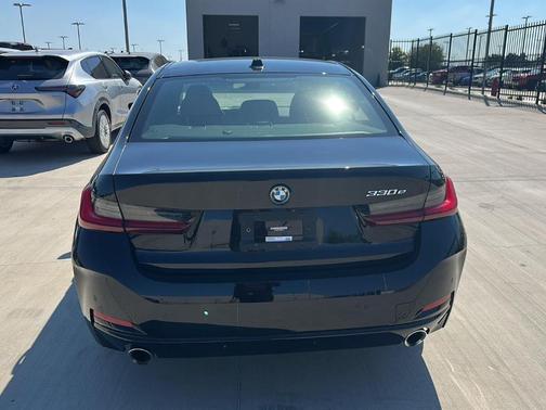2023 BMW 330e 330e