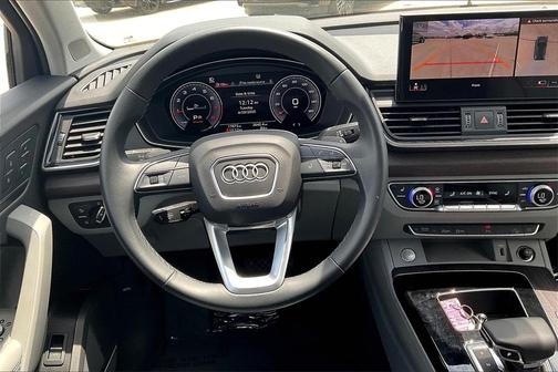 2024 Audi Q5 45 S line quattro Premium