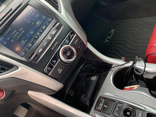 2019 Acura TLX V6 Technology & A-Spec
