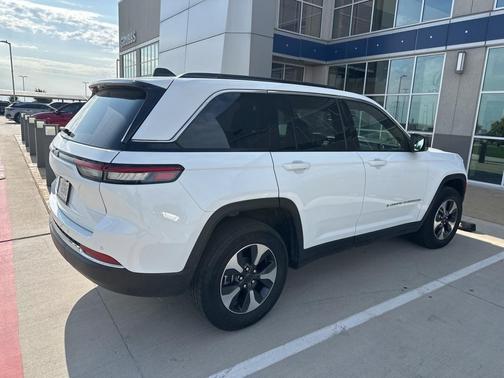 2024 Jeep Grand Cherokee 4xe Base