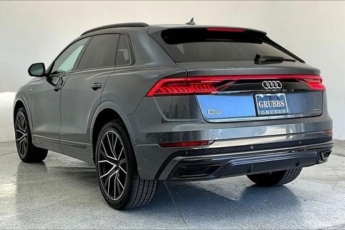 2023 Audi Q8 55 Premium Plus