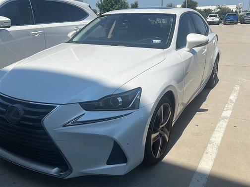 2018 Lexus IS 300 Base