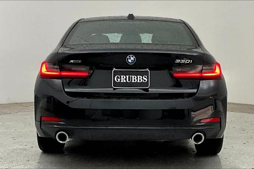 2023 BMW 330 i xDrive