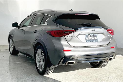 2018 INFINITI QX30 LUXE