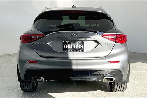 2018 INFINITI QX30 LUXE