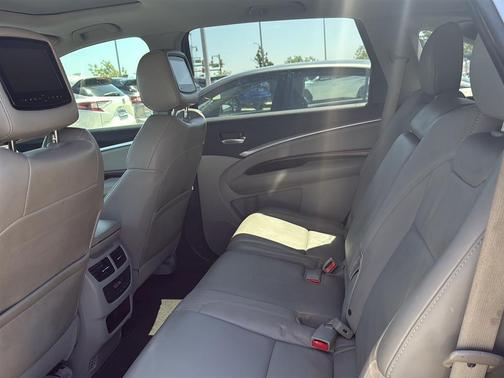2016 Acura MDX 3.5L w/Technology Package