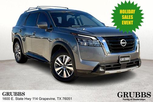 2022 Nissan Pathfinder SL