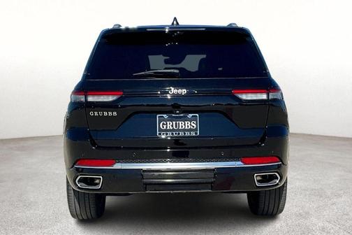 2023 Jeep Grand Cherokee Summit